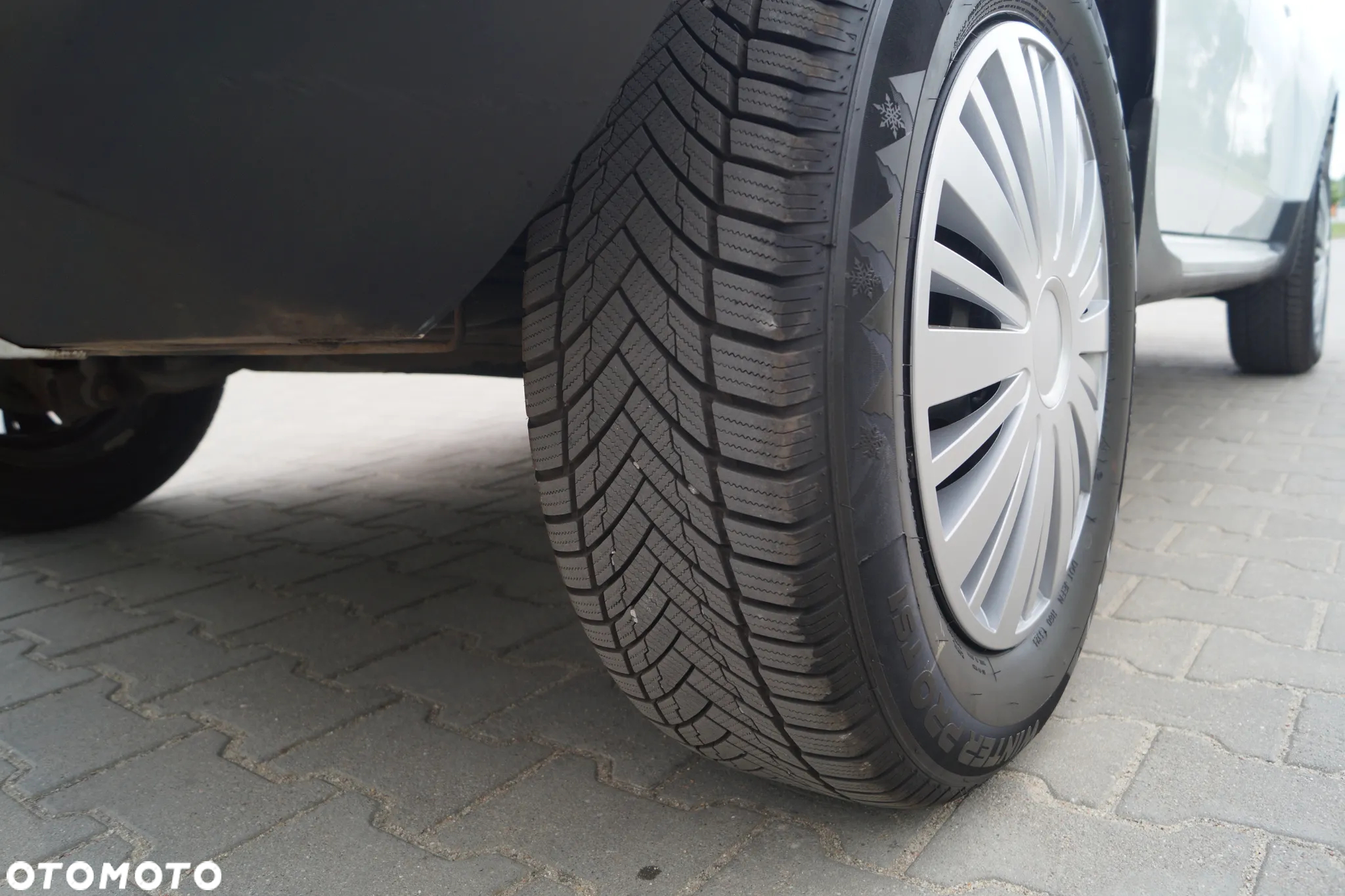Dacia Duster 1.6 - 25
