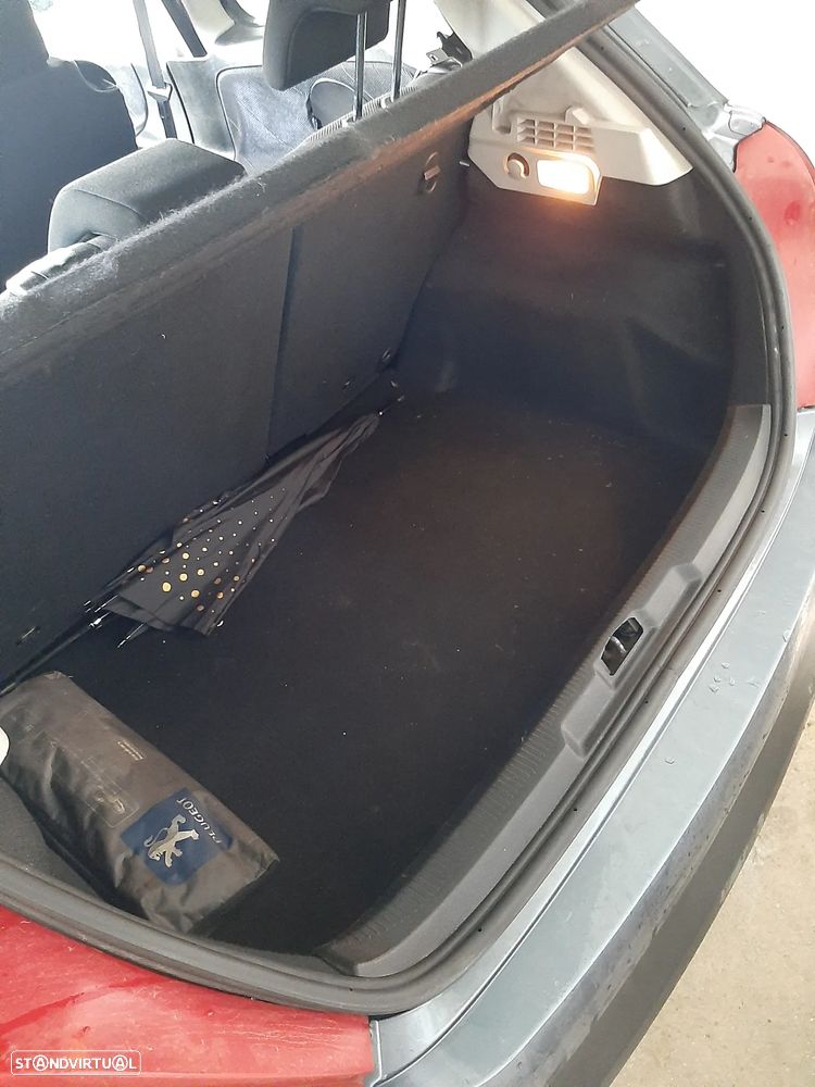 Peugeot 207 1.6 HDi Sport - 8