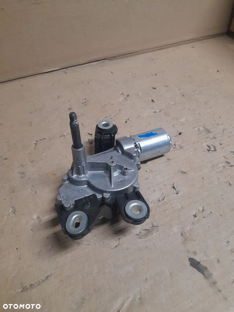 #SILNICZEK WYCIERACZKI TYŁ VW SKODA SEAT nr 5K6955711B / 0390201216 - 4