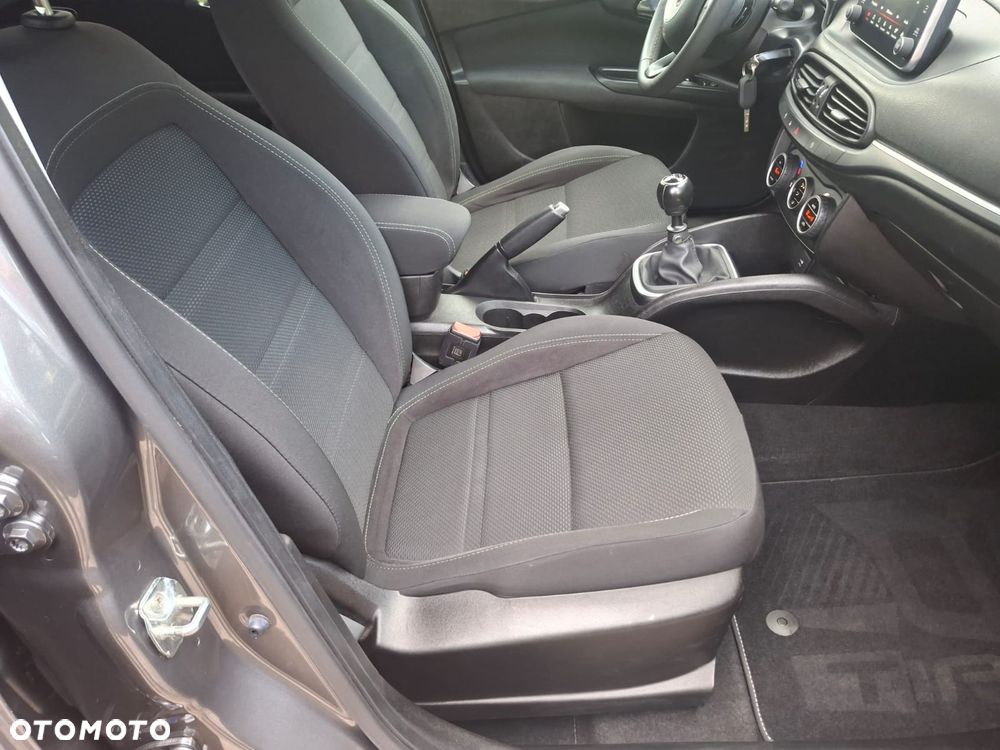 Fiat Tipo 1.4 T-Jet Business Line - 15