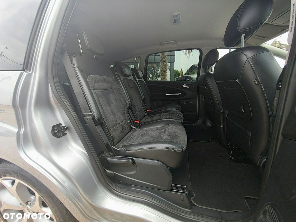Ford S-Max 2.3 Titanium - 33
