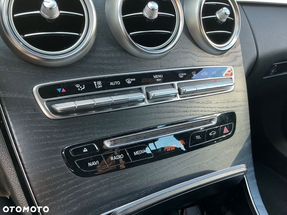 Mercedes-Benz Klasa C 350 e 7G-TRONIC AMG Line - 20