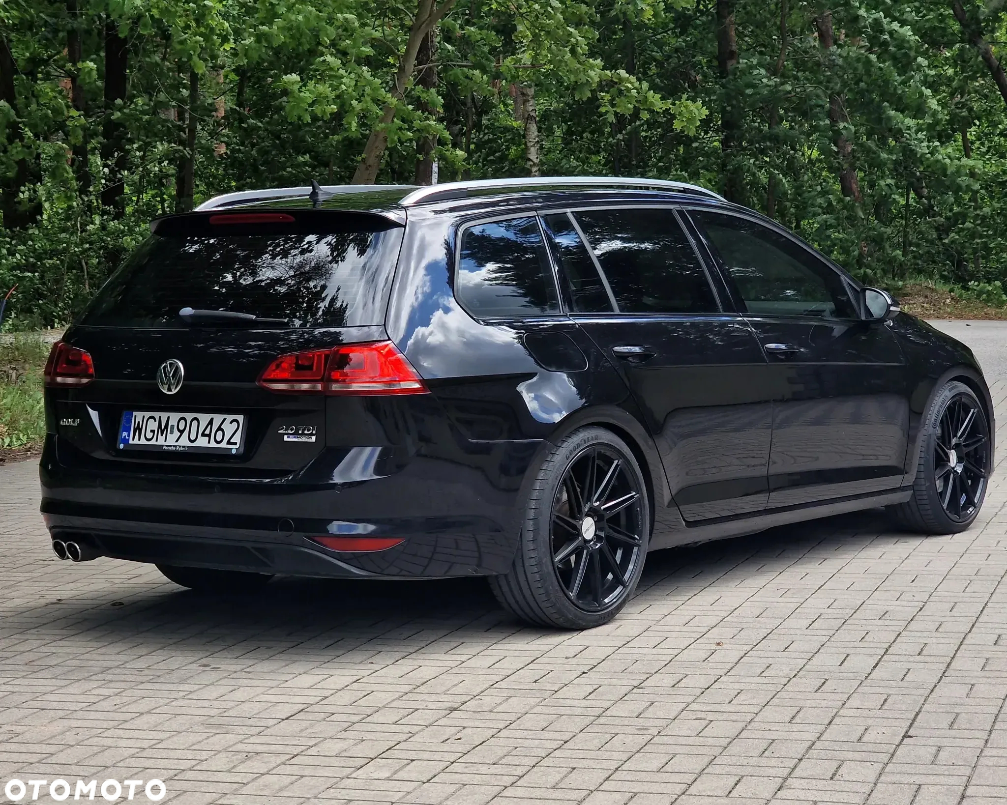 Volkswagen Golf - 6