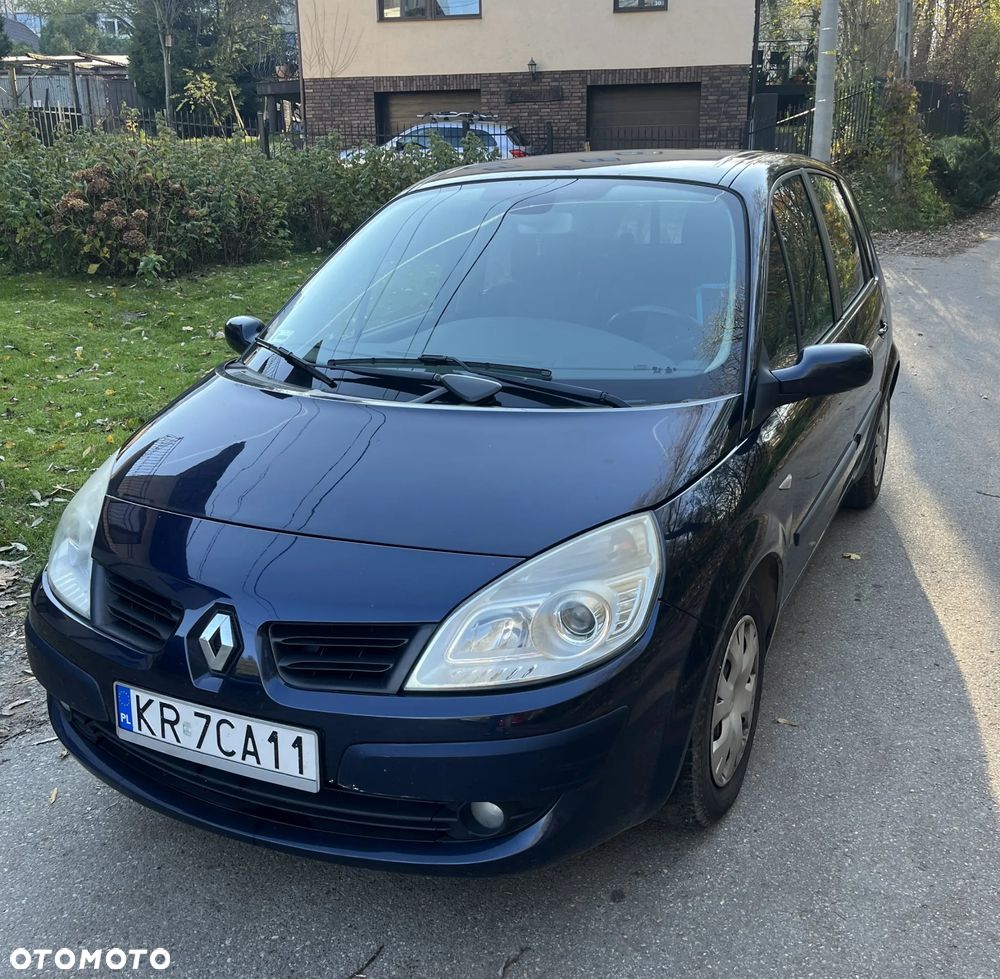 Renault Scenic 1.6 16V Family - 10