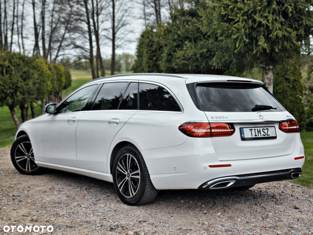 Mercedes-Benz Klasa E 220 d 4Matic 9G-TRONIC Sportstyle Edition - 12