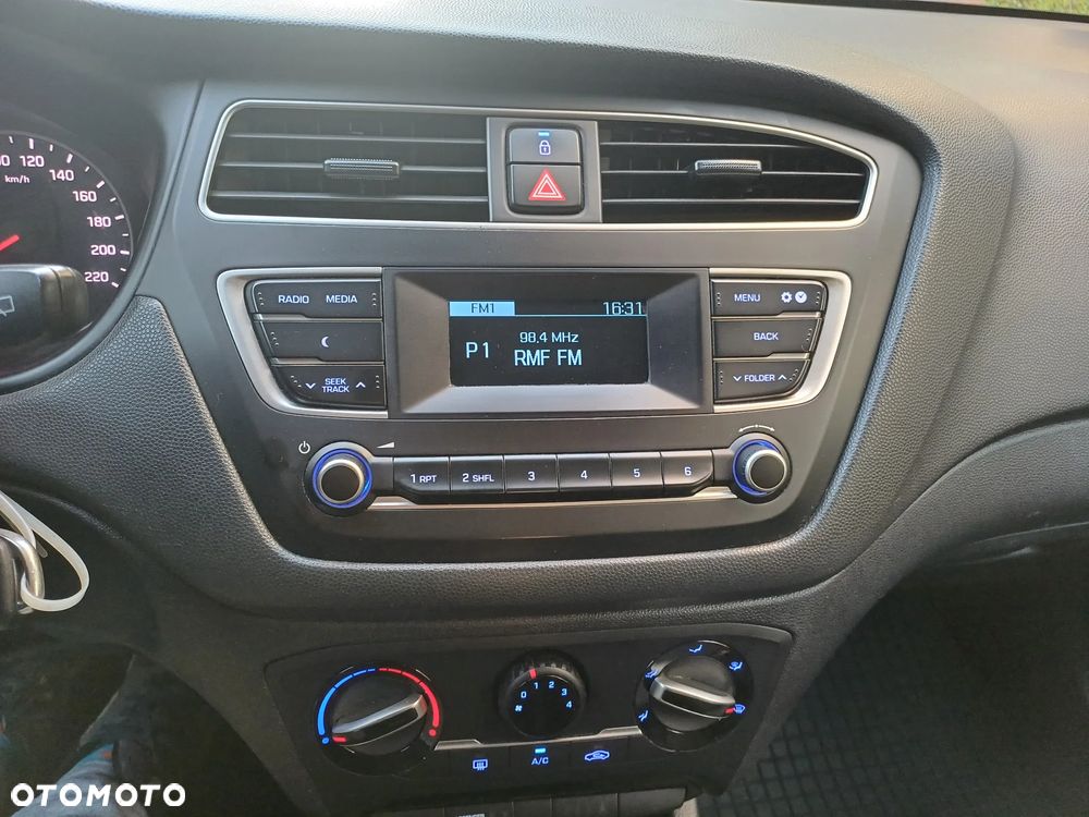 Hyundai i20 1.2 BlueDrive Classic + - 19