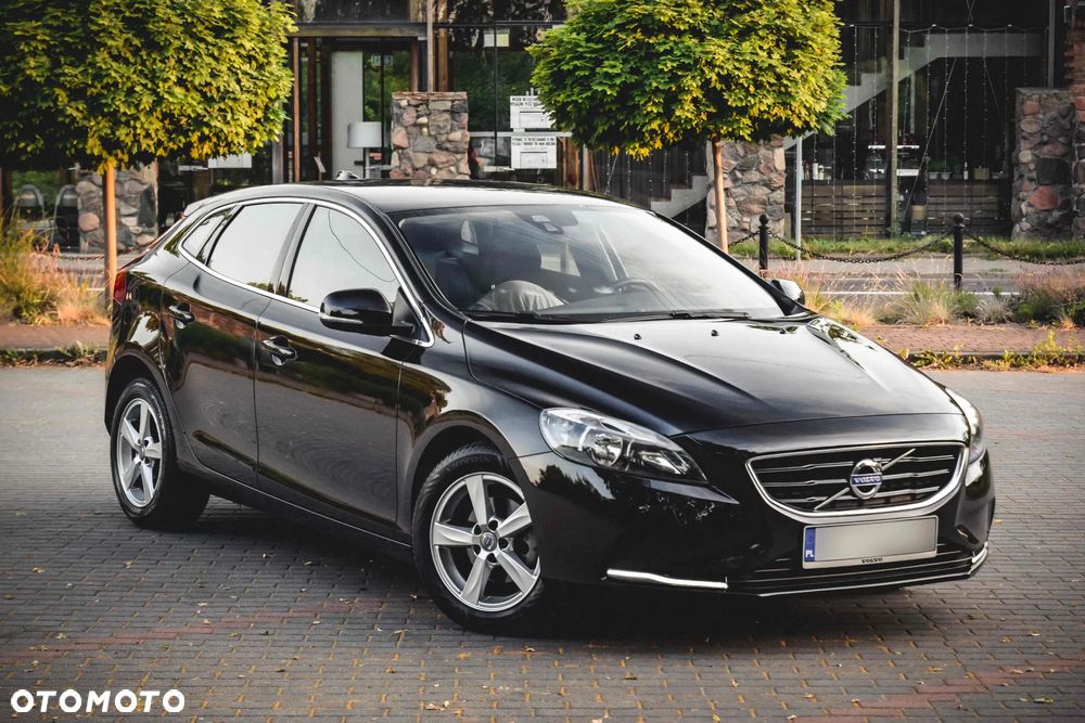 Volvo V40 D2 Momentum - 1