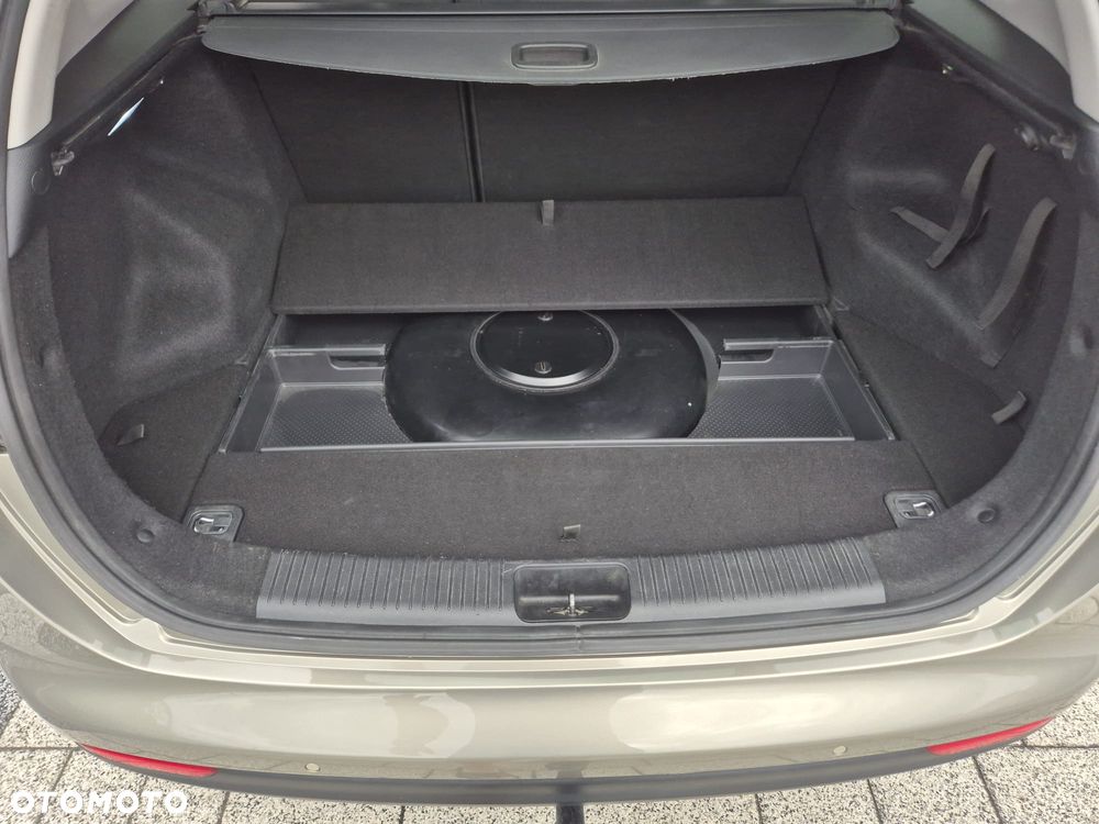 Kia Ceed - 15
