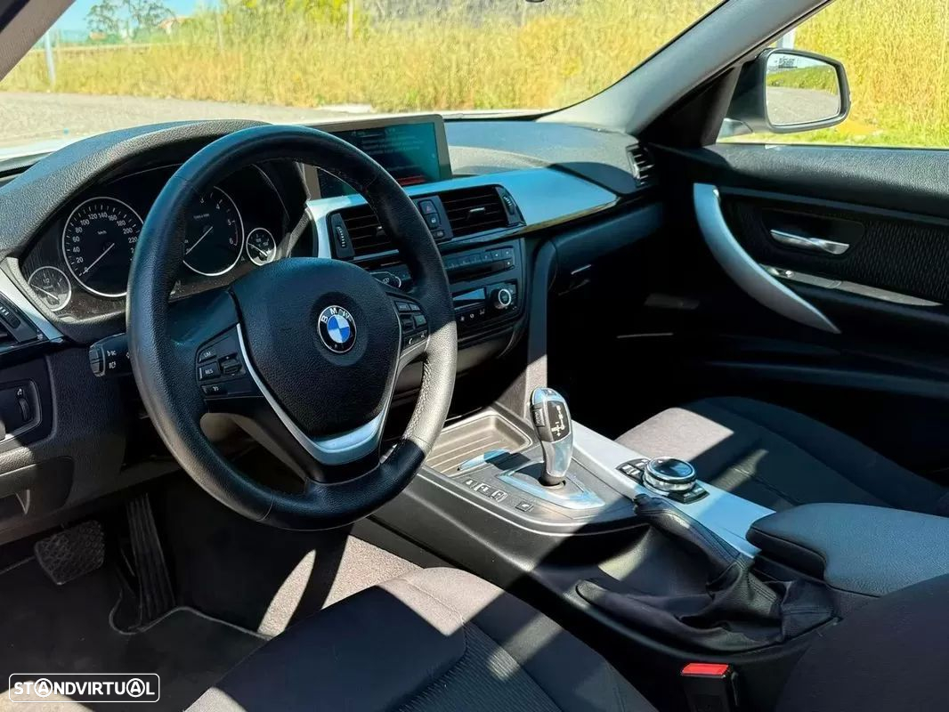BMW 320 d Touring xDrive Aut. Sport Line - 7