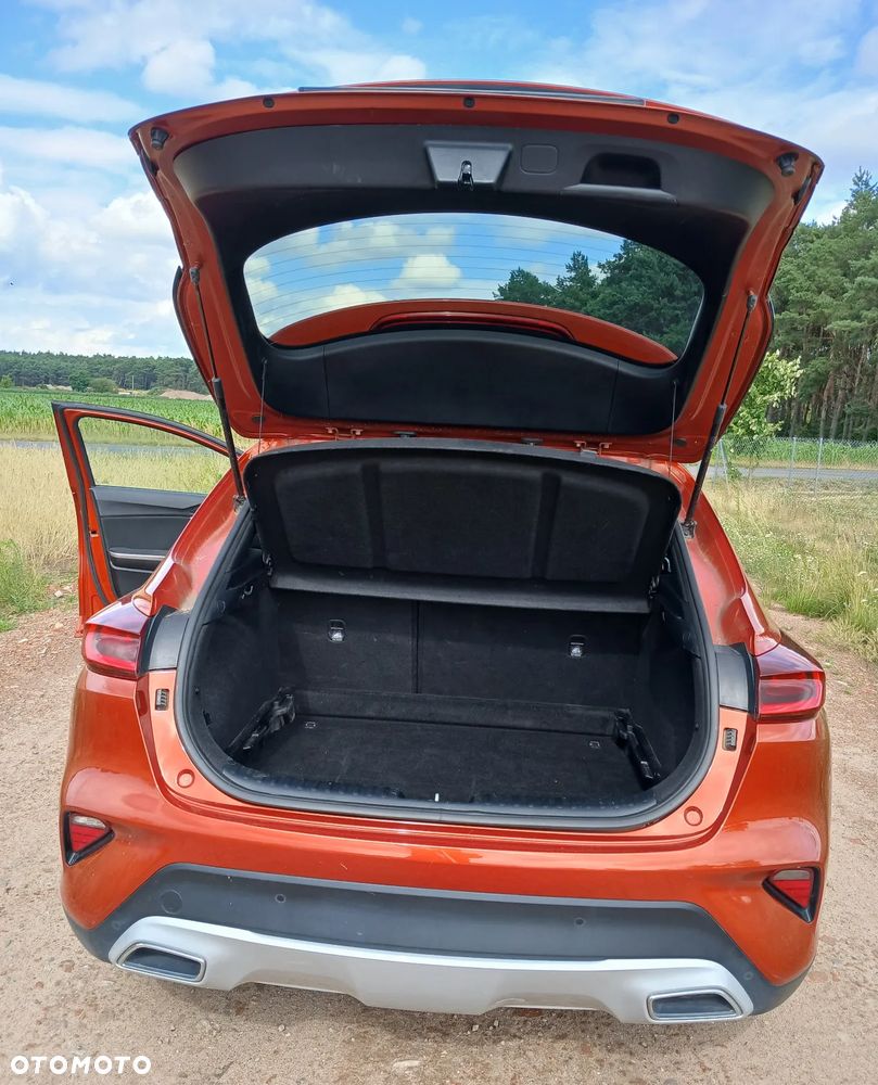 Kia XCeed 1.4 T-GDI M DCT - 11