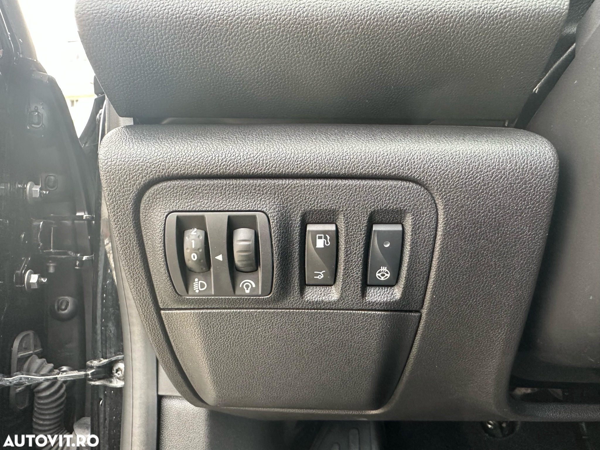 Renault Megane TCe 140 EDC GPF Techno - 23
