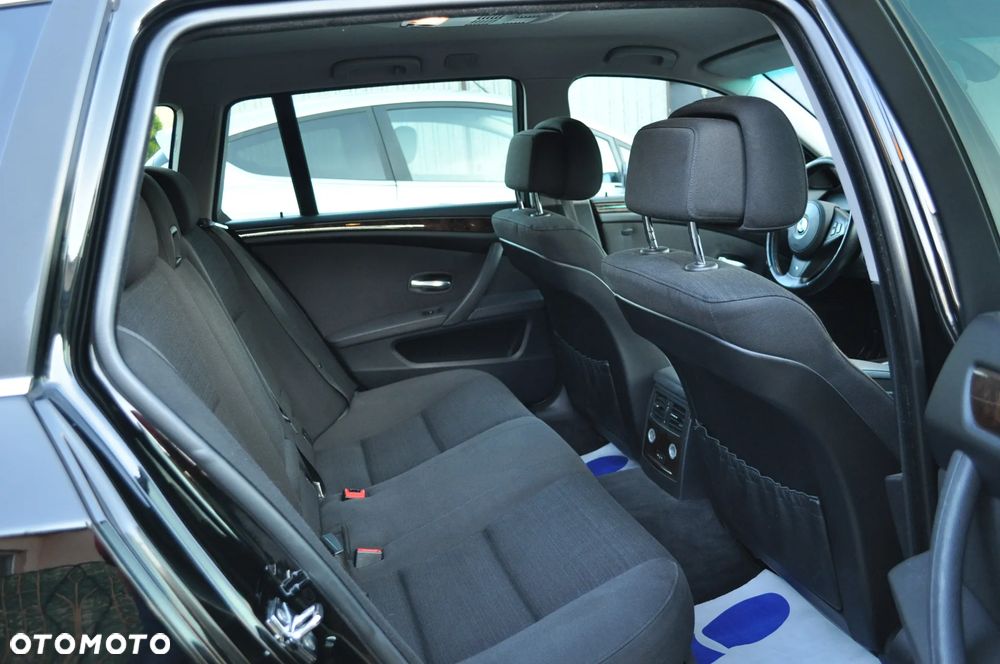 BMW Seria 5 525i Edition Exclusive - 19