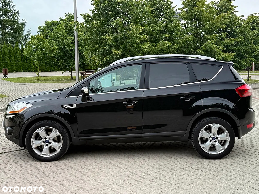 Ford Kuga 2.0 TDCi 2x4 Titanium - 9