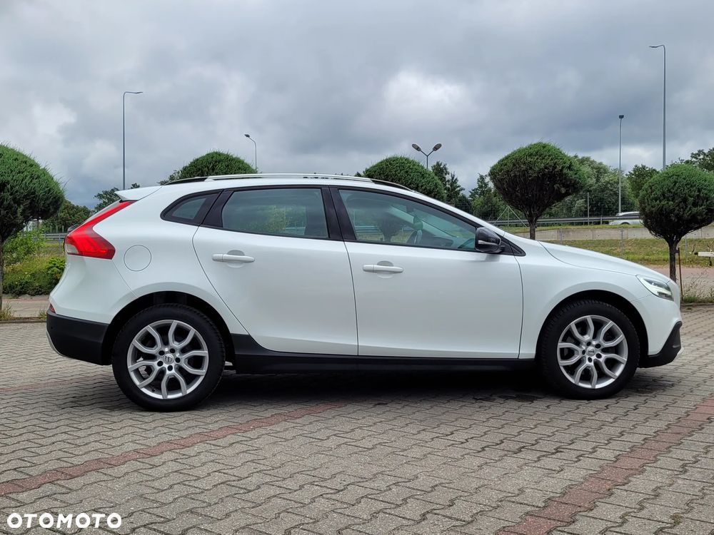 Volvo V40 Cross Country D2 Momentum - 8