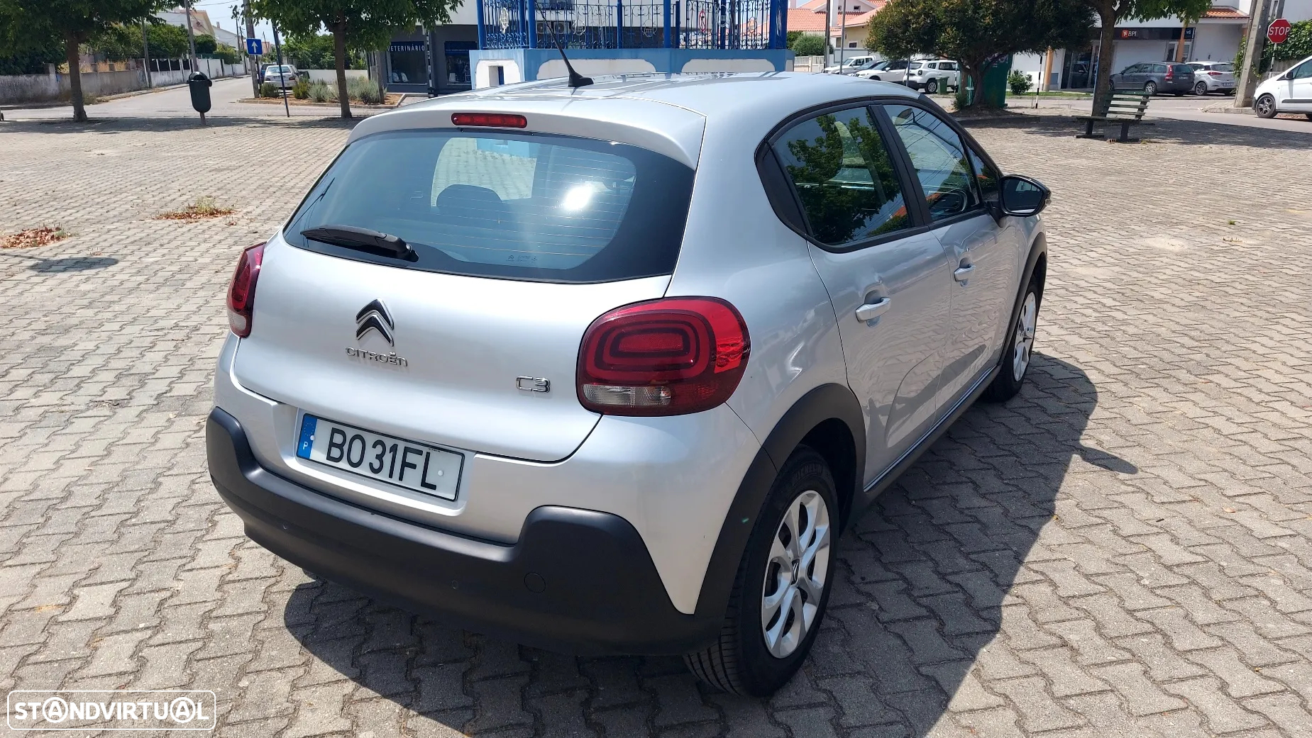 Citroën C3 Pure Tech Shine - 3