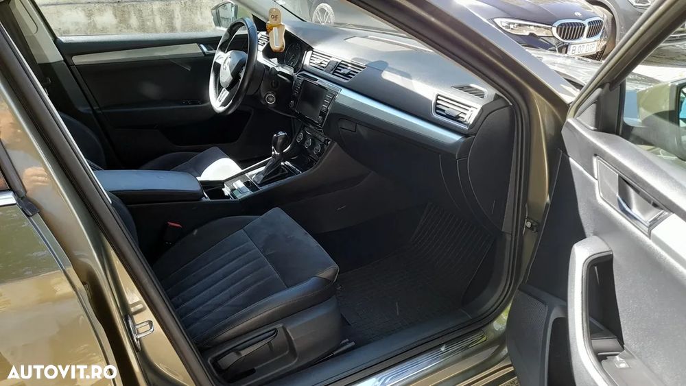 Skoda Superb Combi 2.0 TDI DSG Style - 14