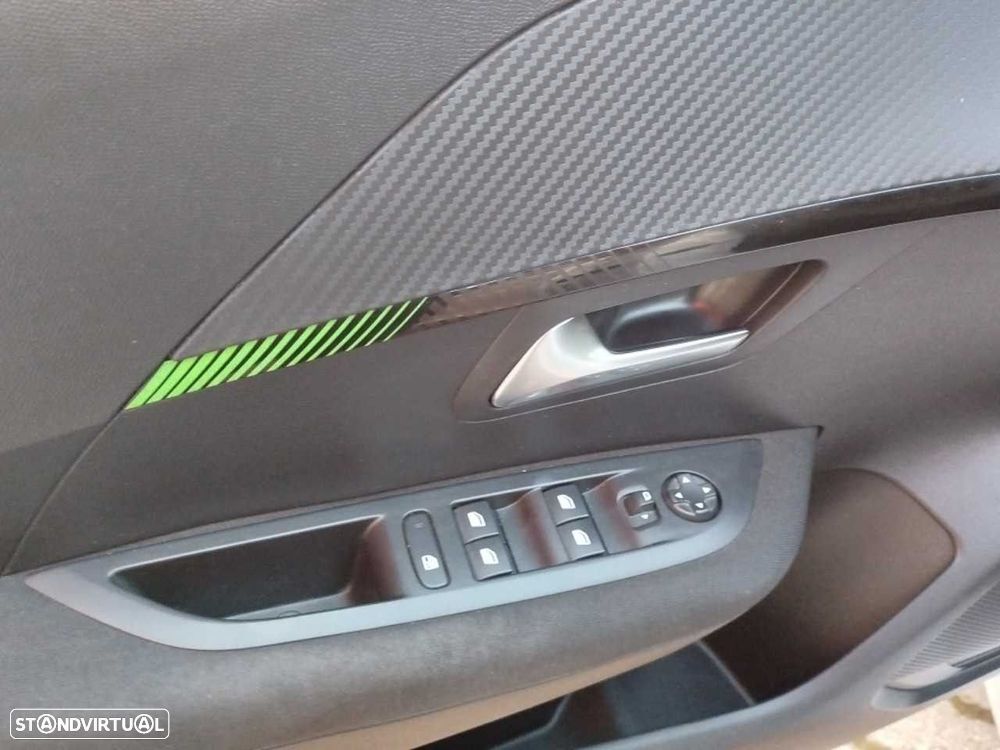 Peugeot 208 1.2 PureTech Active Pack - 12