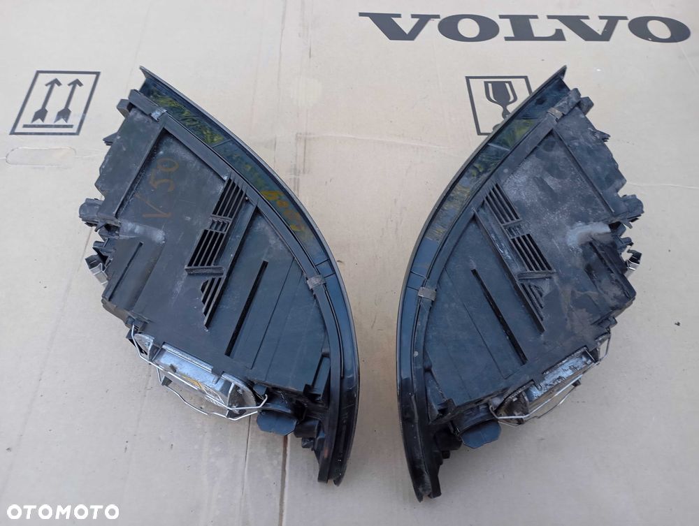 VOLVO S40 V50 Lampa Reflektor Prawy Przód LIFT XENON Przetwornica EUROPA CZĘŚCI RADOM - 10