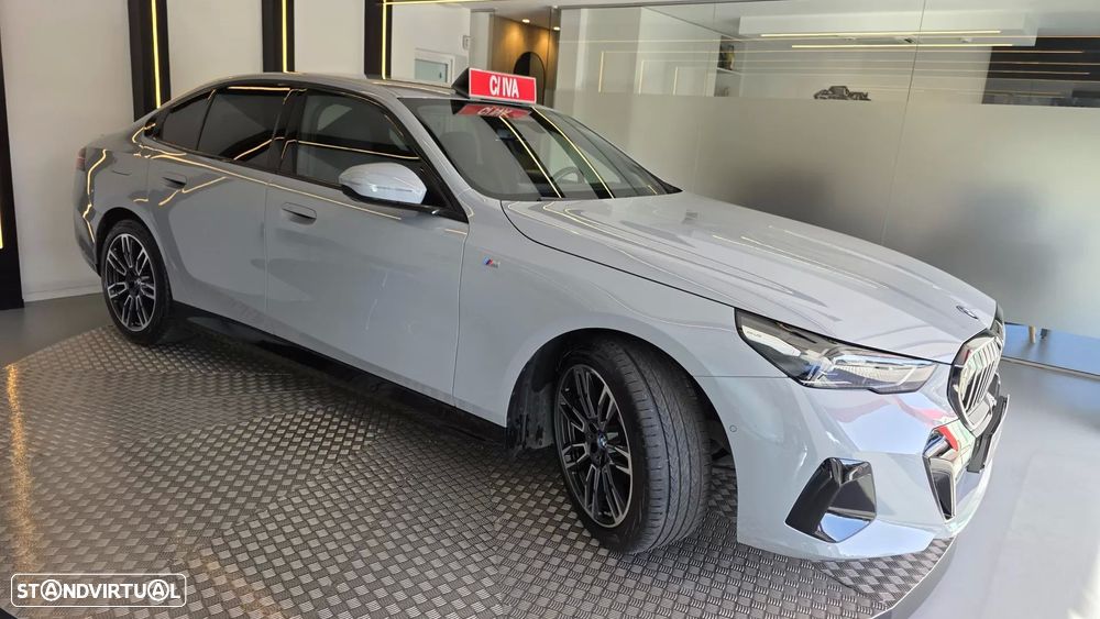 BMW 530 e Pack Desportivo M - 20