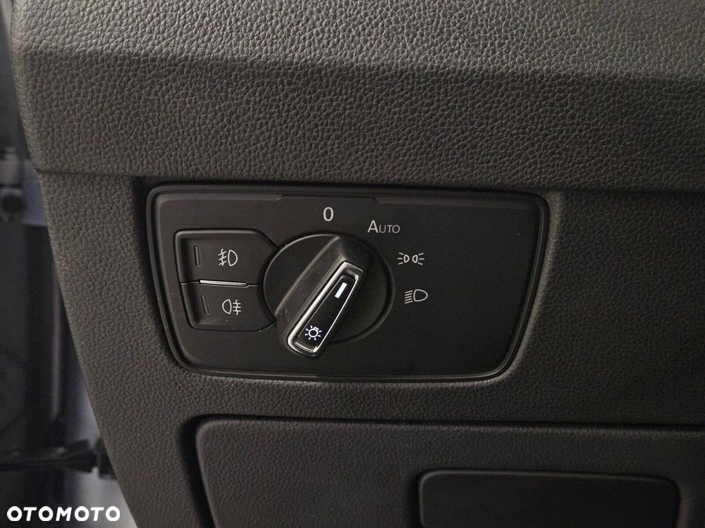 Volkswagen Passat - 27