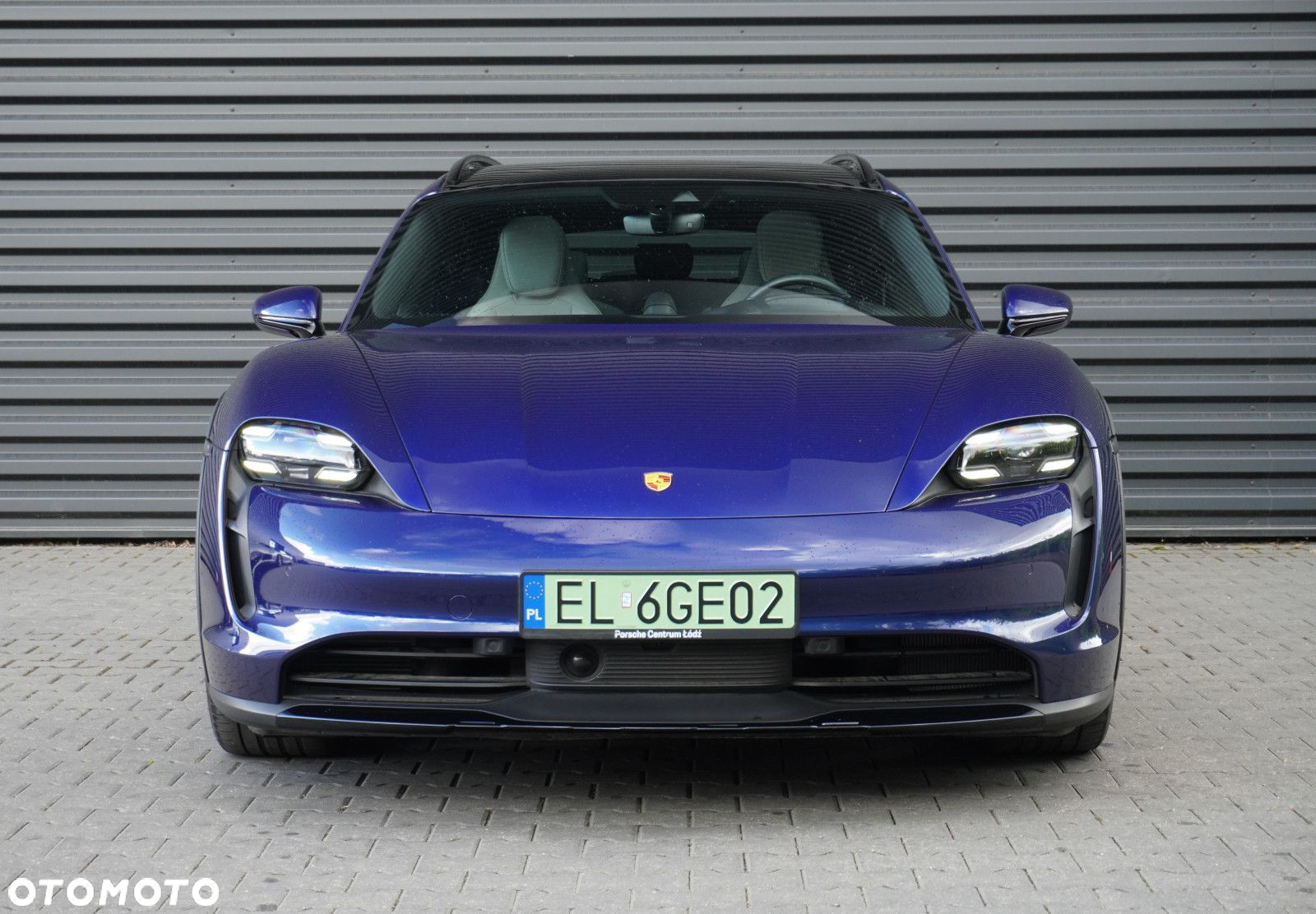 Porsche Taycan 4S Cross Turismo - 3