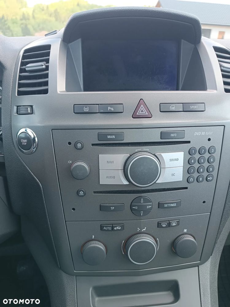 Opel Zafira 1.8 Sport - 10