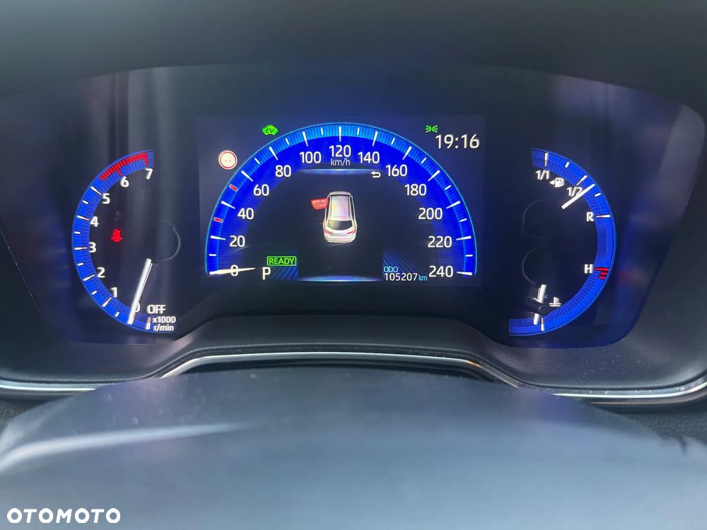 Toyota Corolla 1.8 Hybrid Comfort - 17