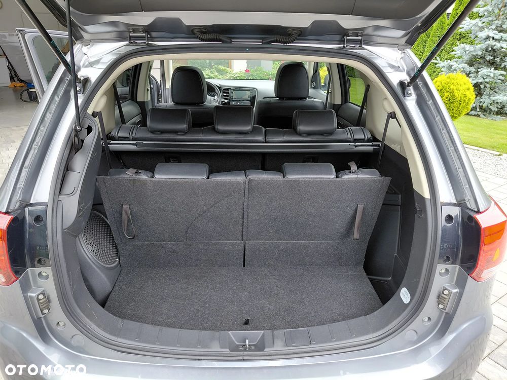 Mitsubishi Outlander 2.0 Instyle SDA 4WD CVT - 22