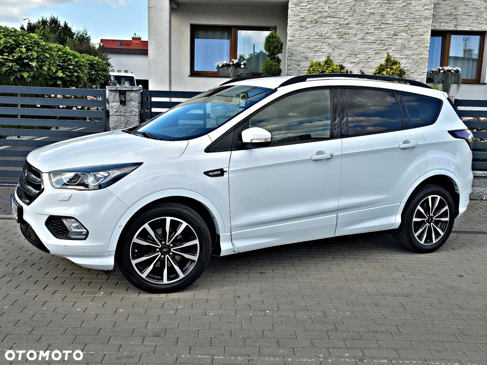 Ford Kuga 1.5 EcoBoost 2x4 ST-Line - 18