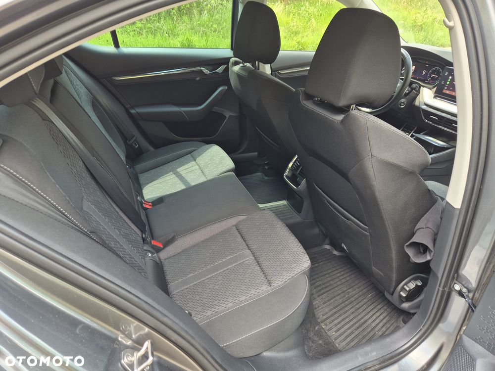 Skoda Octavia 2.0 TDI Style DSG - 21