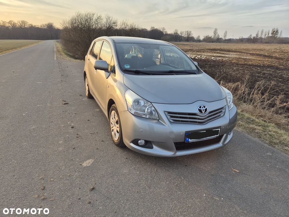 Toyota Verso 1.8 Premium EU5 - 1