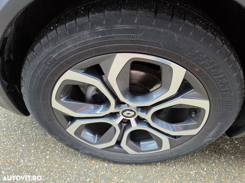 Renault Captur - 32