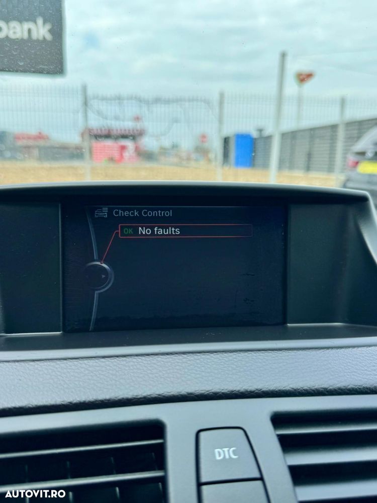 BMW Seria 1 116d Sport Line - 32