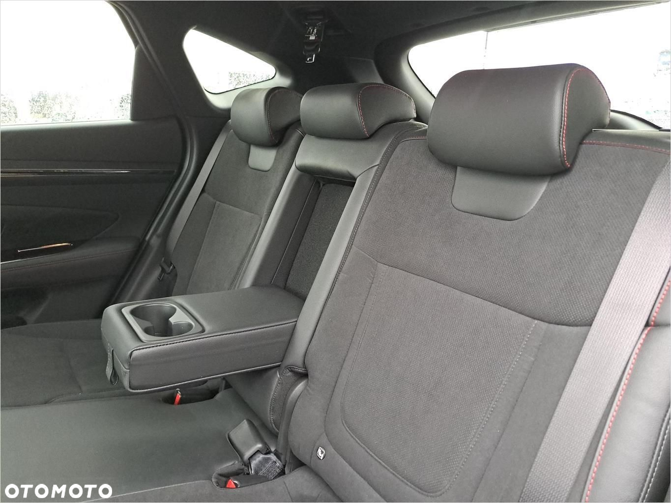 Hyundai Tucson - 16