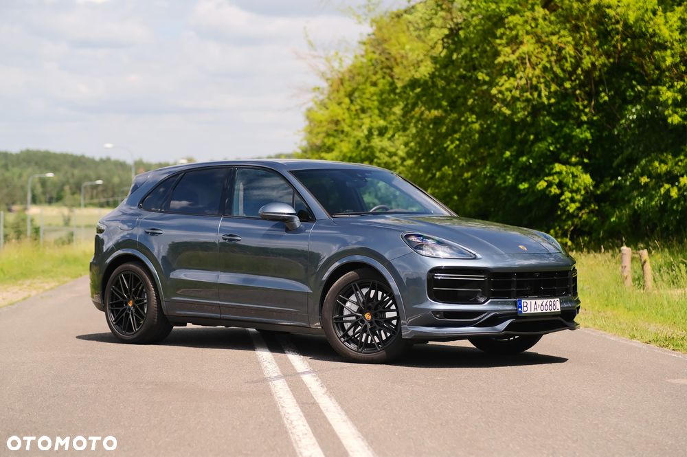 Porsche Cayenne Turbo - 6
