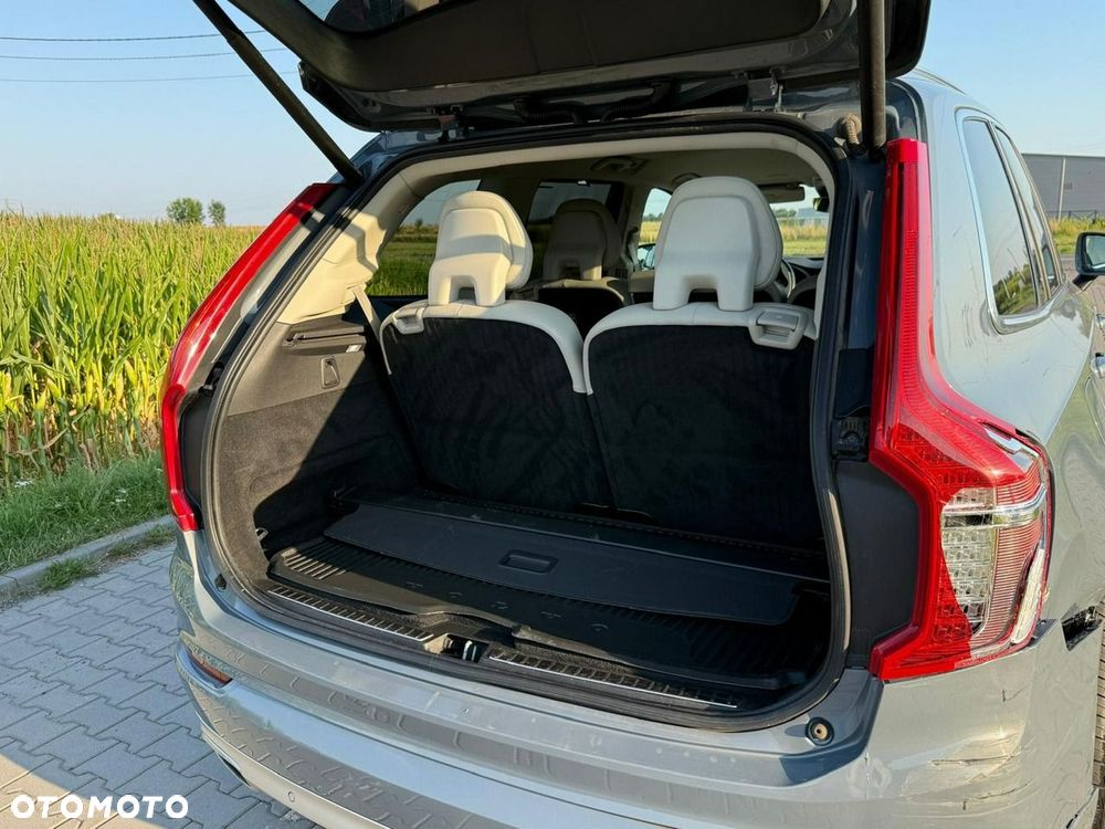 Volvo XC 90 B5 D AWD Geartronic Momentum Pro - 15