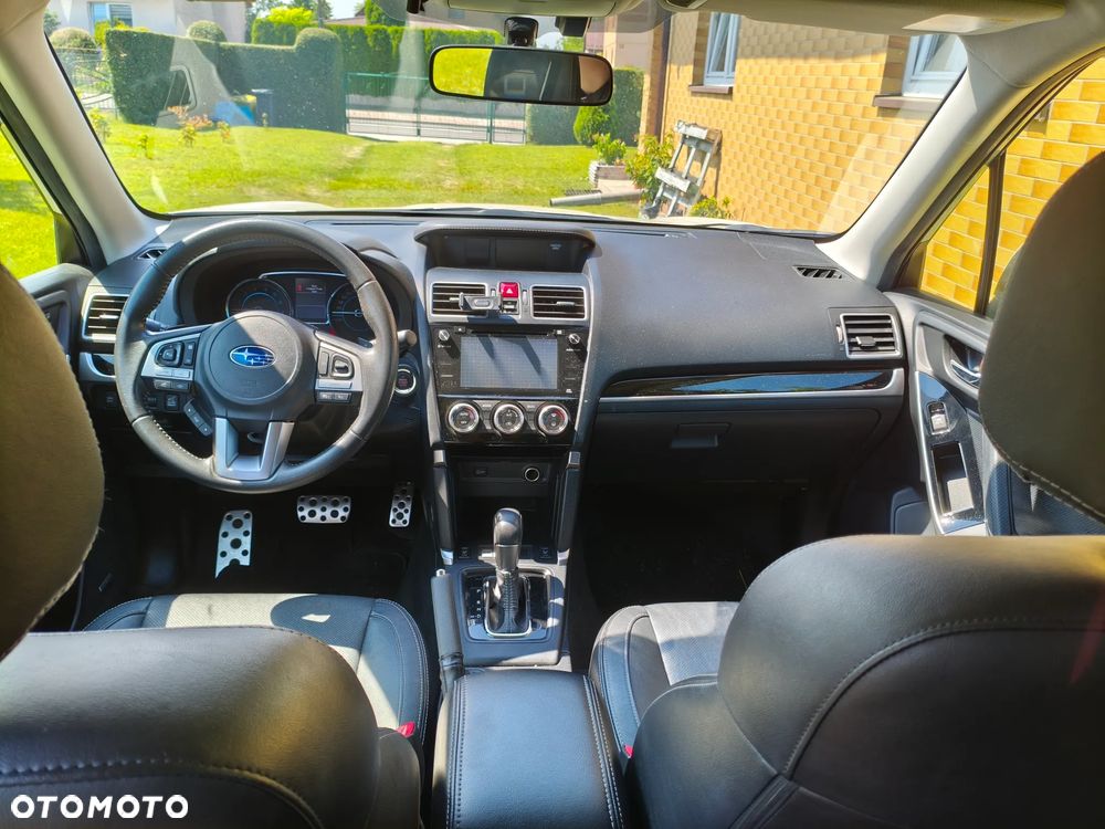 Subaru Forester 2.0 XT Platinum Lineartronic - 10