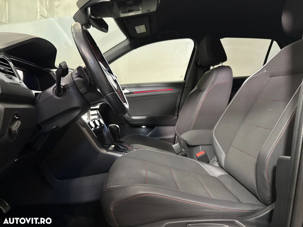 Volkswagen T-Roc - 23