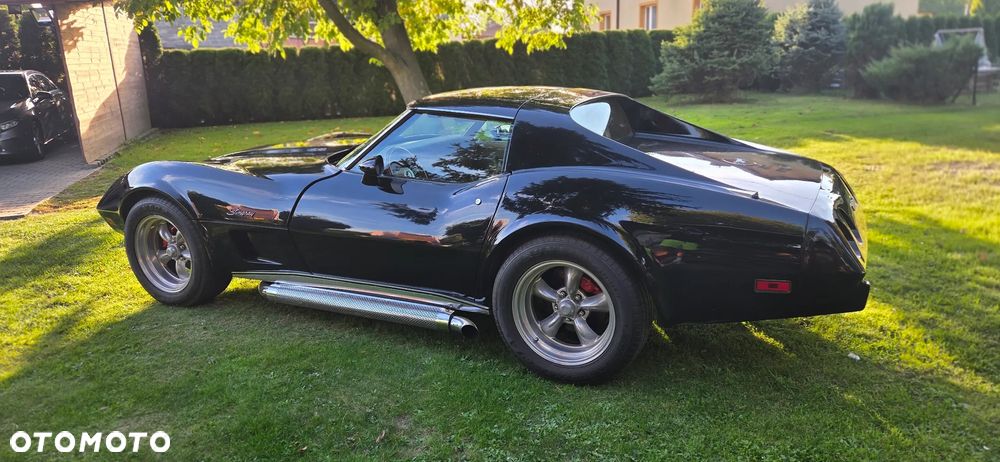 Chevrolet Corvette - 2
