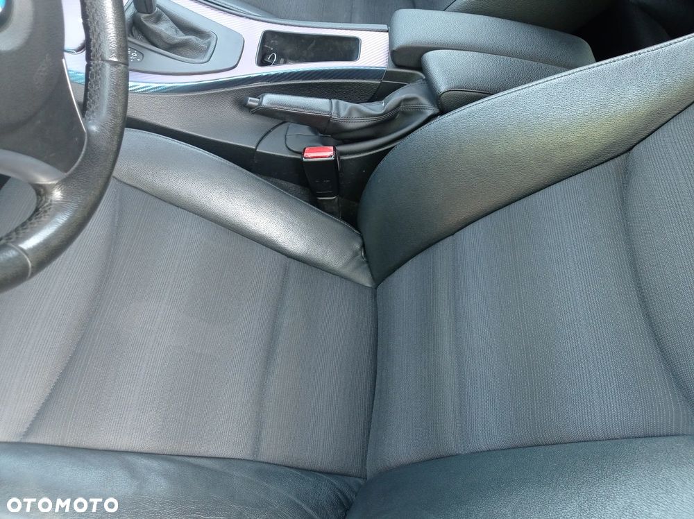 UWAGA ! AUTO W CAŁOŚCI 2008 BMW 3 E91 325i 218ps R6 AUTOMAT KLIMATRONIC XENON ALU MALE KM SERW SKÓRY I WLAS ZAREJ PL - 6
