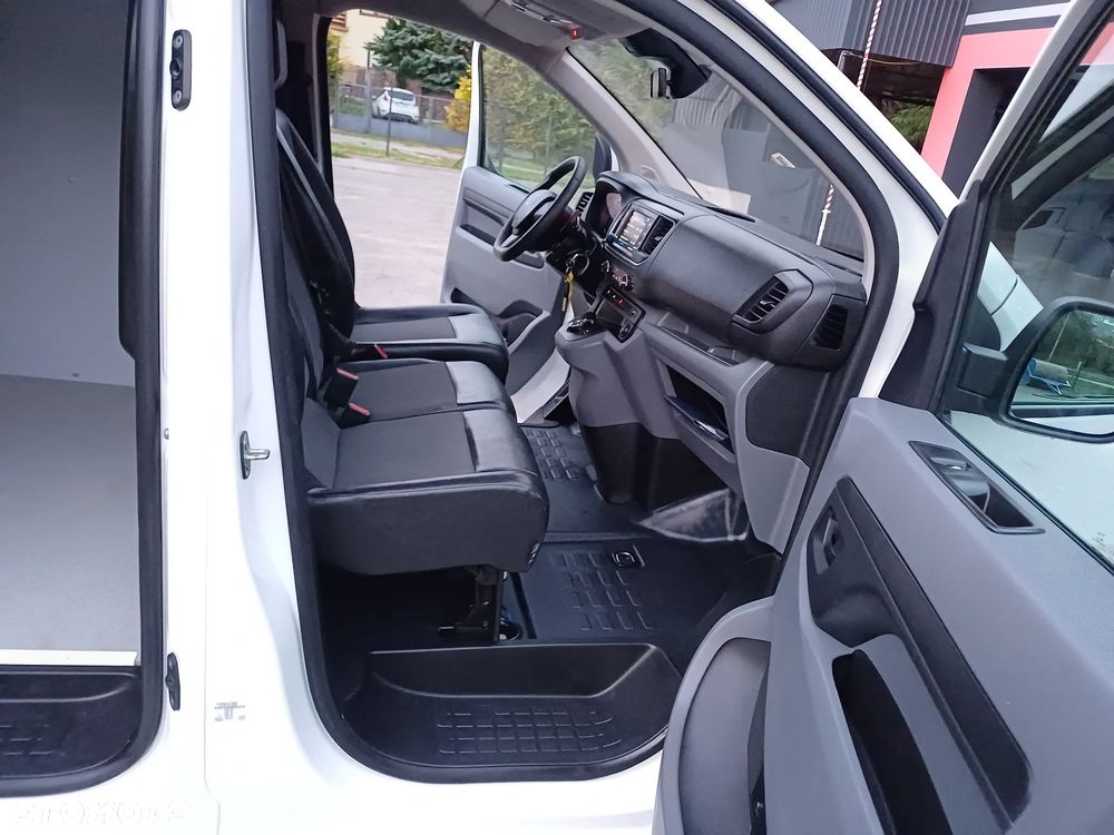 Peugeot Expert Vivaro proace - 16