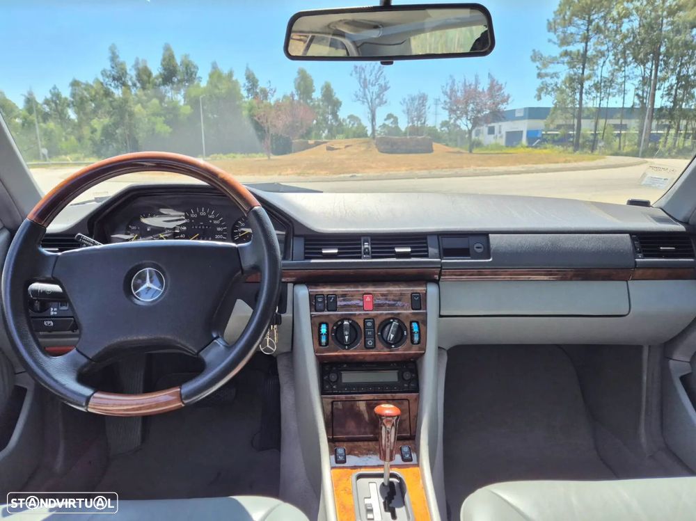 Mercedes-Benz W124 (1984-1997) - 23