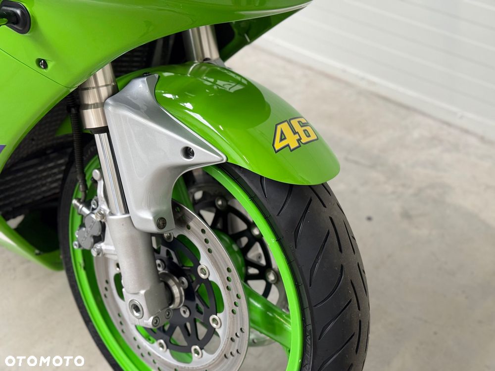Kawasaki ZXR - 9