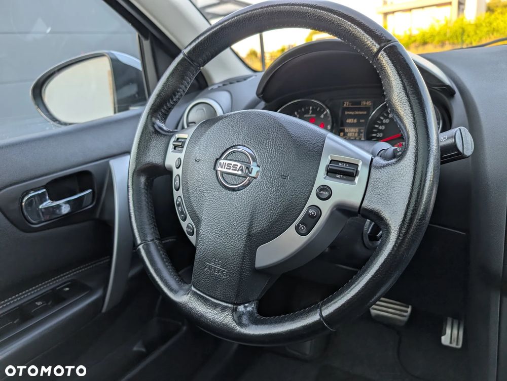 Nissan Qashqai 2.0 dCi 4x4 Tekna Premium - 29