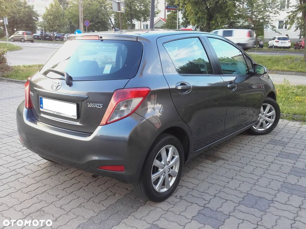 Toyota Yaris - 30