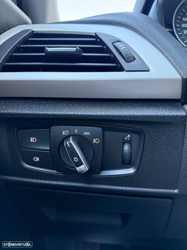 BMW 120 d xDrive - 24