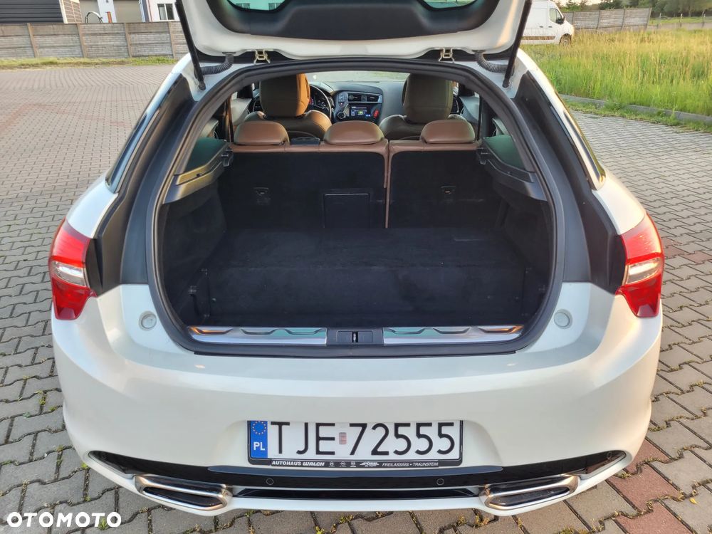 Citroën DS5 Hybrid4 Business Class - 30