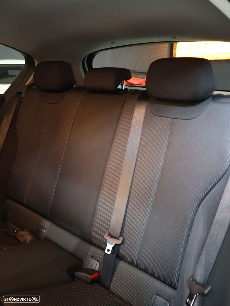 BMW 116 d EDynamics Line Urban - 8