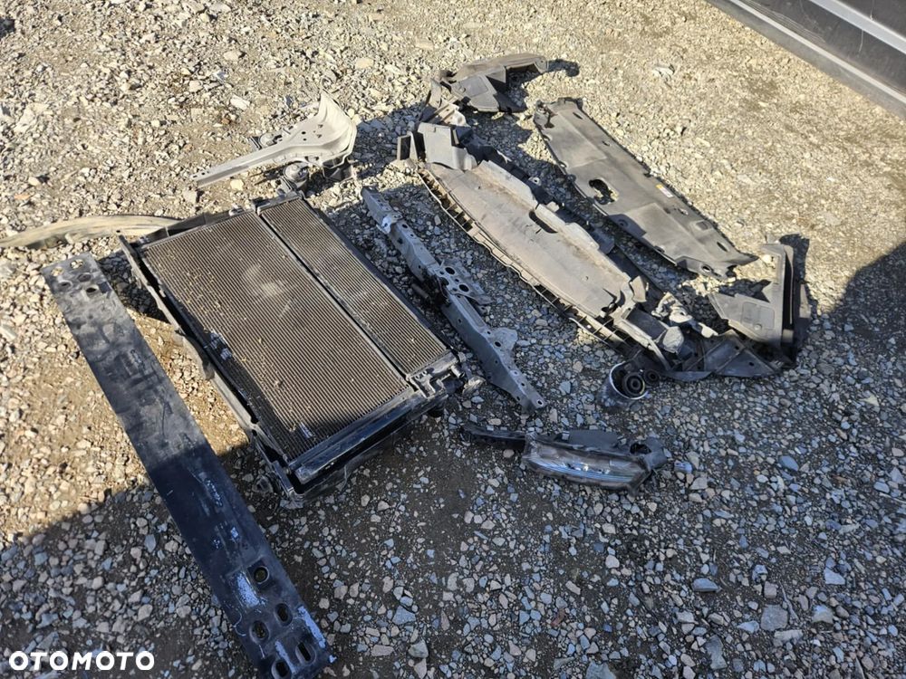 Lexus NX 300h Prestige AWD - 28