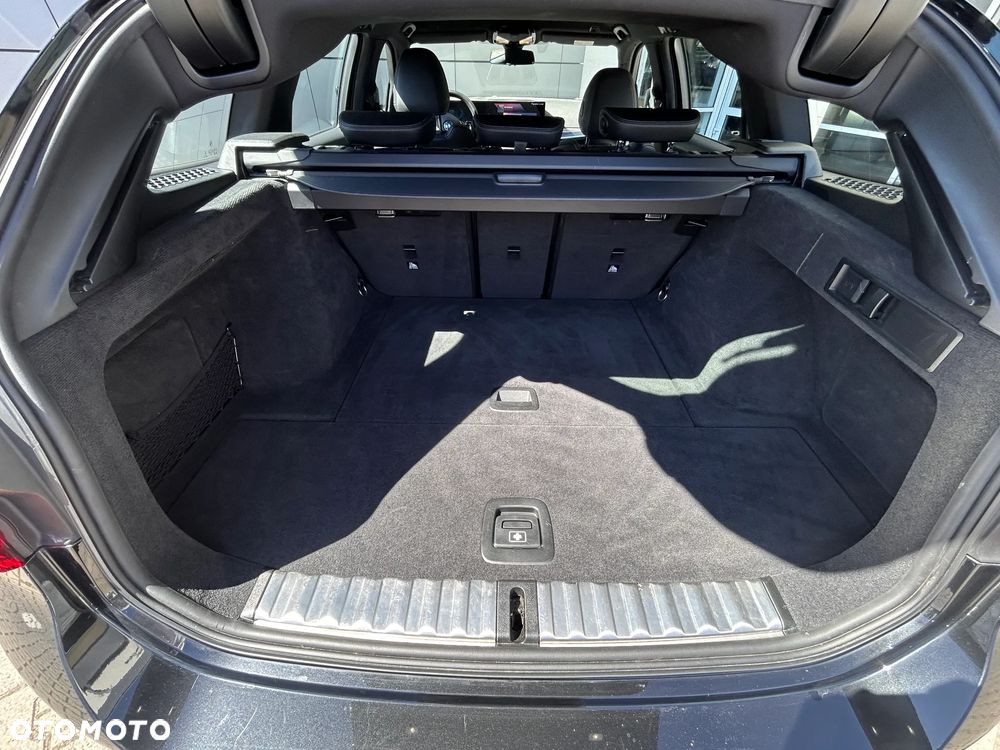 BMW Seria 3 320d xDrive MHEV M Sport sport - 10